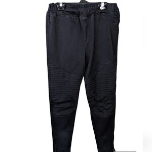 Umgee pull on elastic waist black pants size med slim leg zippers at ankle